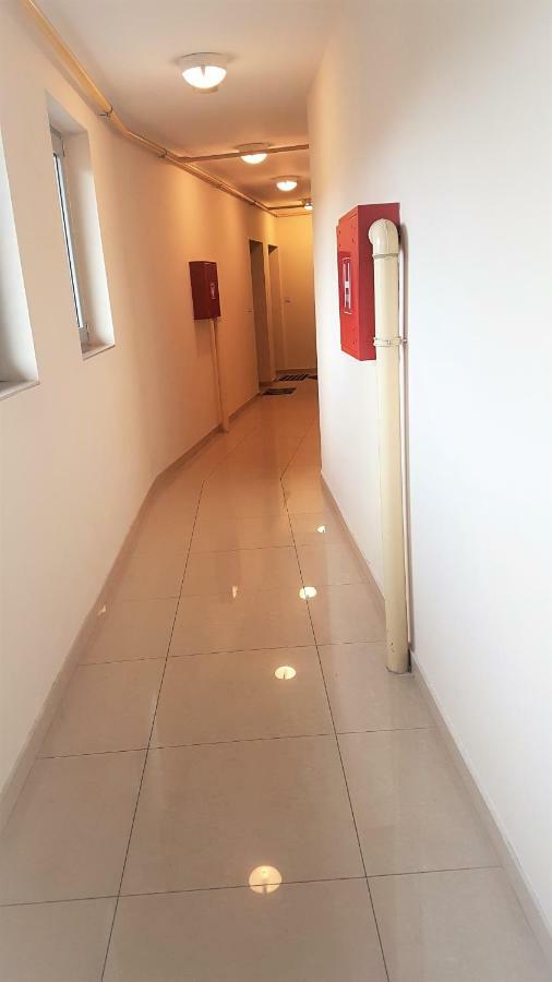 Deluxe Apartment Marina With A Private Parking غييكا المظهر الخارجي الصورة