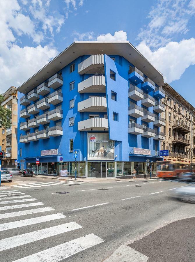Deluxe Apartment Marina With A Private Parking غييكا المظهر الخارجي الصورة